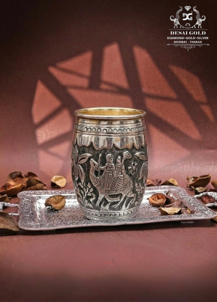 Camel Theme Antique Glass