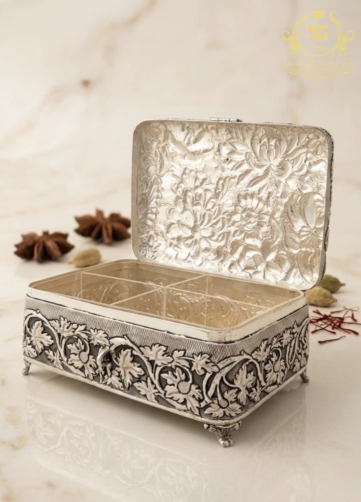 Full Patti Theme Dry Fruit Box