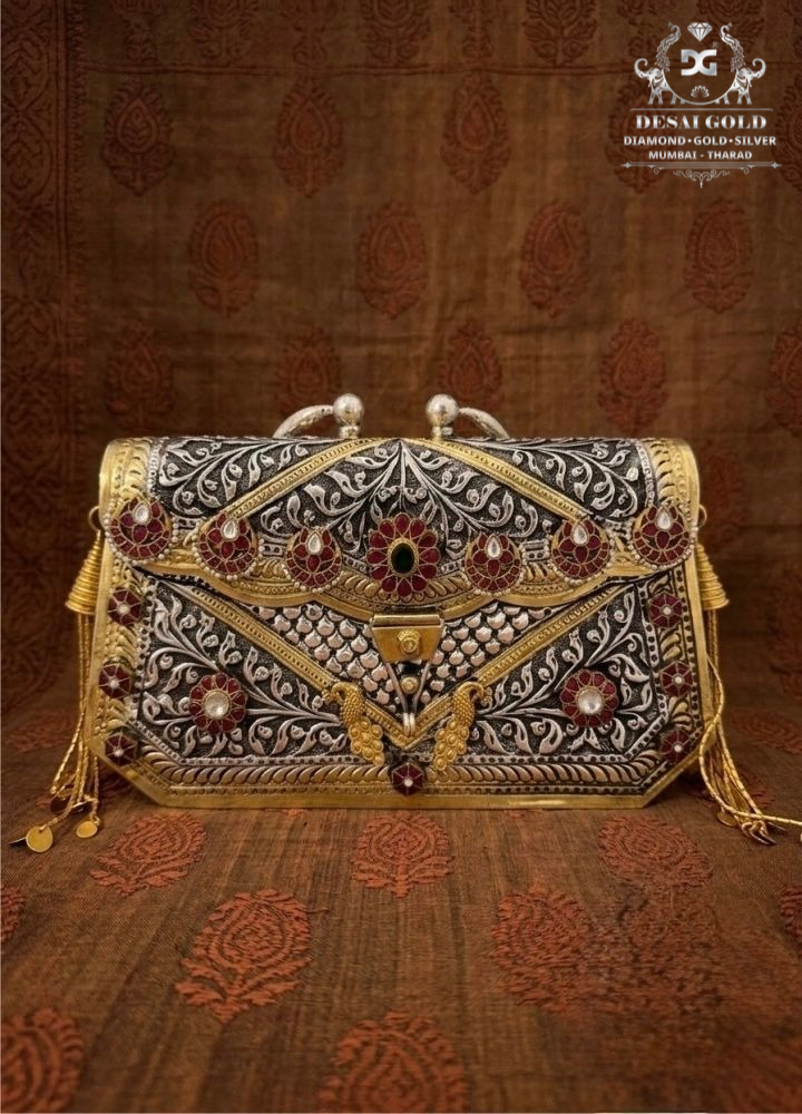 The Peacock Throne Clutch (Gold Plated)